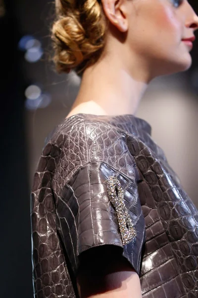Look 54